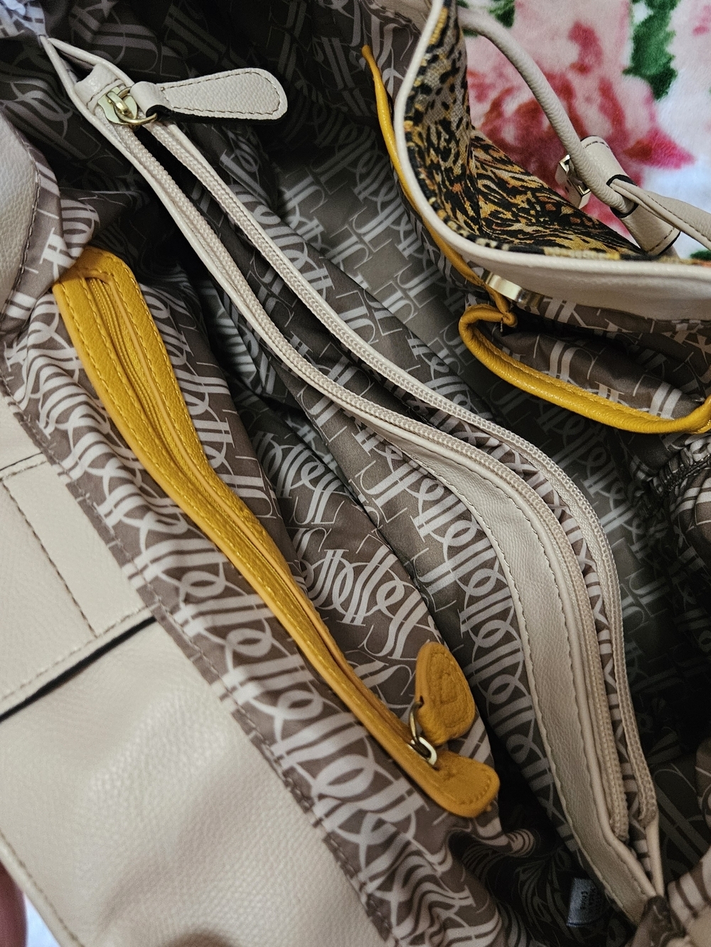 JLo Leopard-Print Drawstring Tote Bag with Cream Trim - Picture 3 of 6